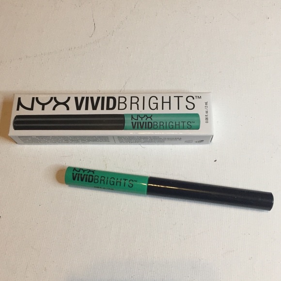 green liquid eyeliner